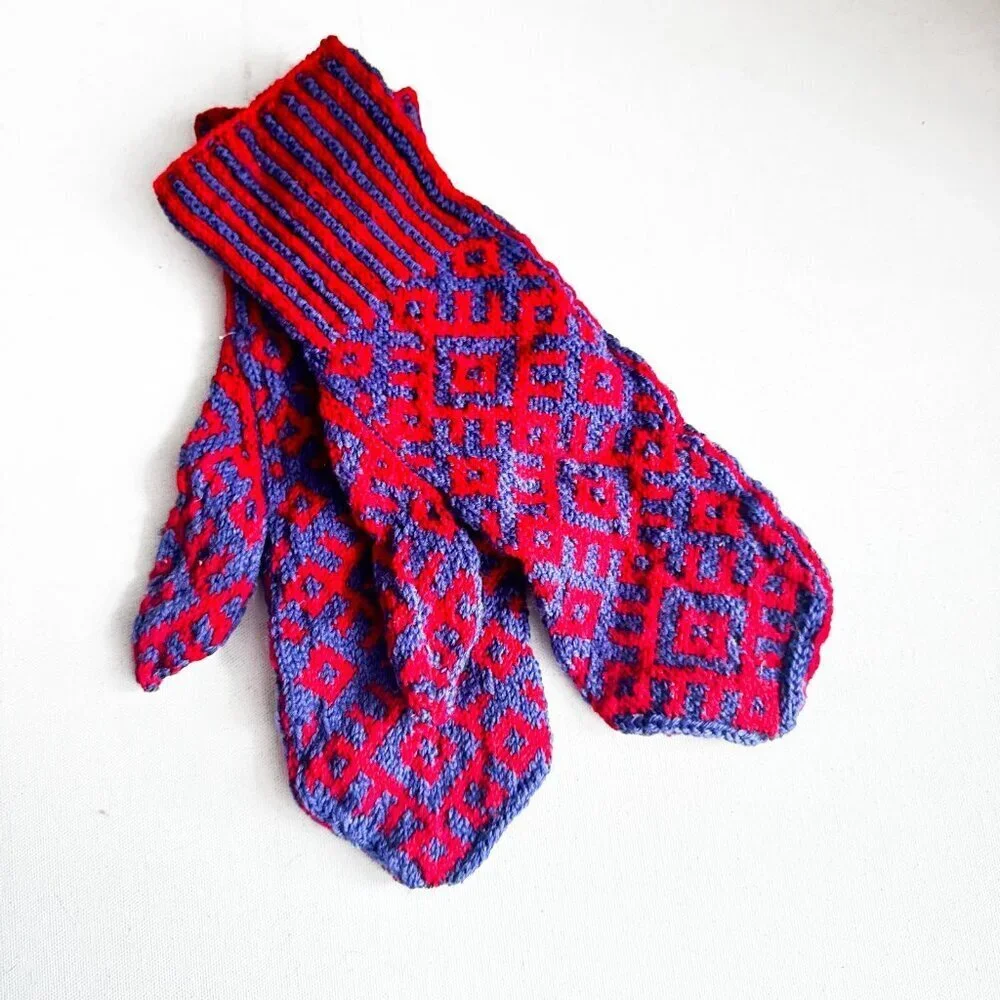 Vintage Handmade Red Blue Fairisle Print Wool Winter Mittens L
